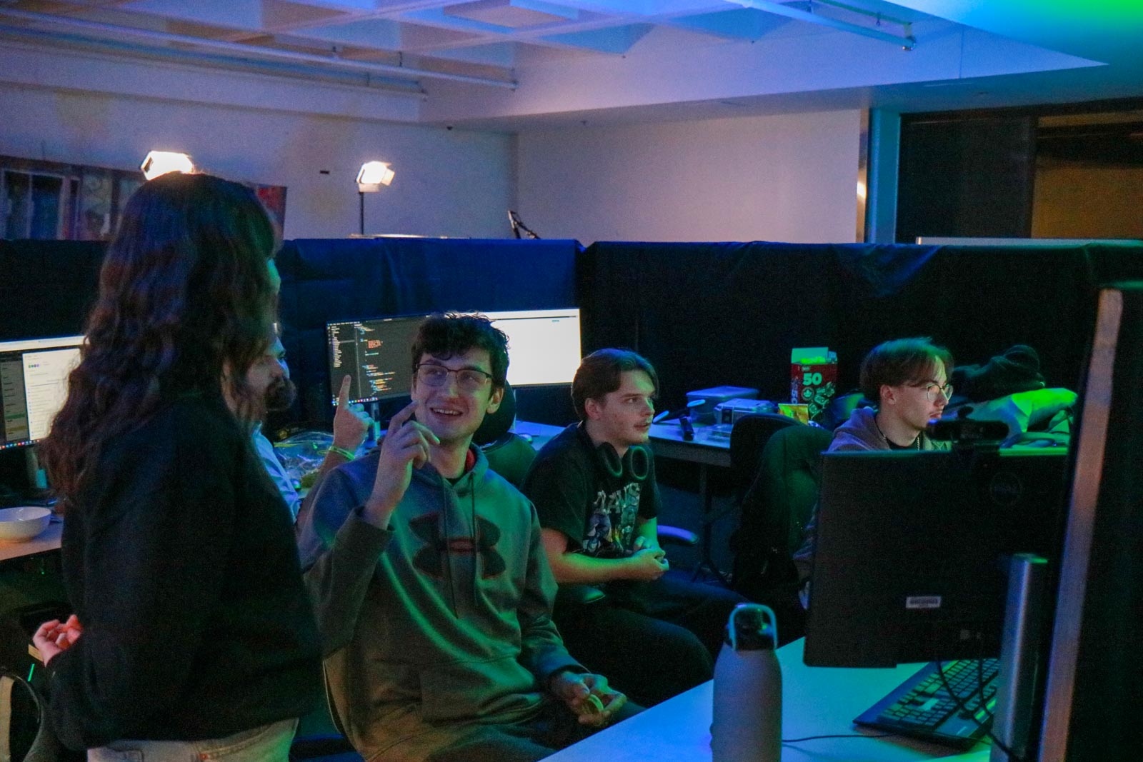 L’équipe Lé yo restent concentrés sur la tâche